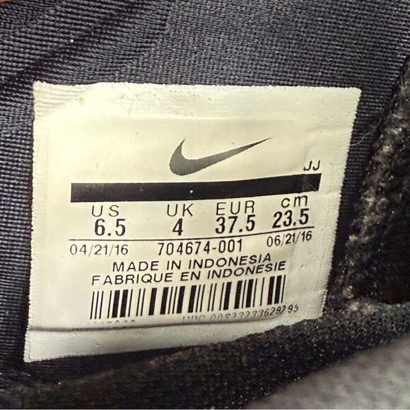 Nike Shoes Womens Size 6.5 Free Run Black Athletic‎ Running Sneakers 704674-001 - Picture 9 of 10